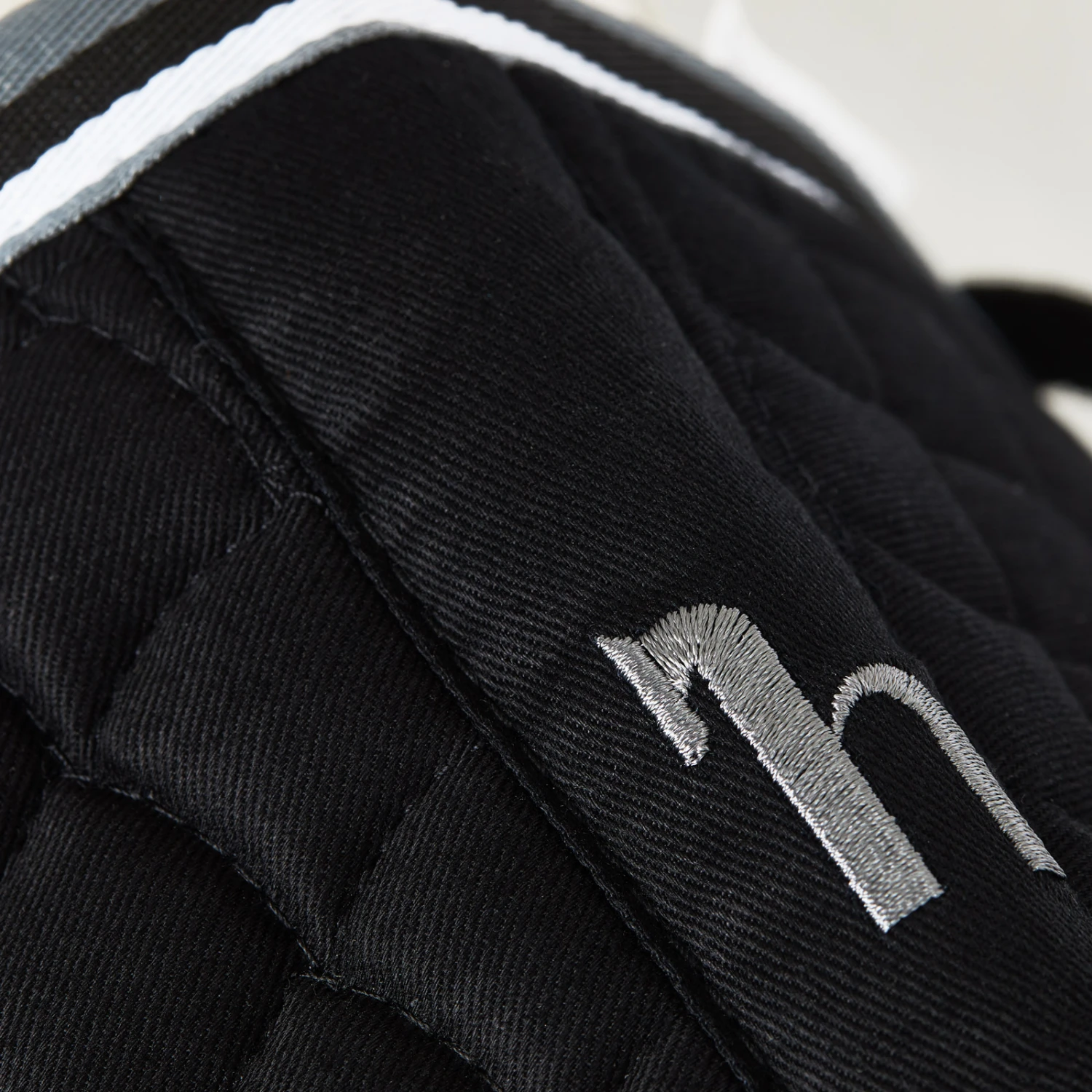 Horze Adepto Dressurschabracke 20 Horze Adepto Dressurschabracke – Bild 18