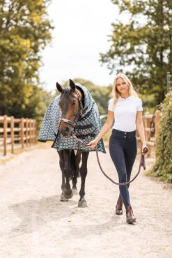 Horze Avalanche Weidedecke Mit Festem Halsteil, 150g -Cavallo Verkäufe 24089 590 08