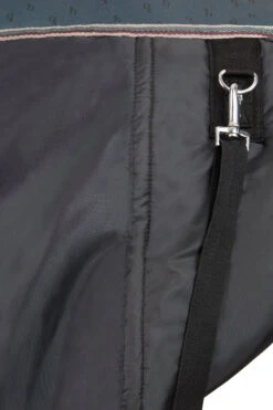 Horze Leighton Teens Collection Regendecke Mit Logoprint, 200g 8 Horze Leighton Teens Collection Regendecke Mit Logoprint, 200g -Cavallo Verkäufe 24092 UDGR 3