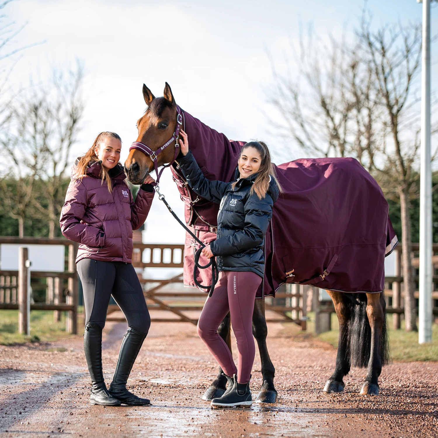 B Vertigo Georgina Weidedecke Mit Abnehmbarem Halsteil, 250g 18 B Vertigo Georgina Weidedecke Mit Abnehmbarem Halsteil, 250g – Bild 16