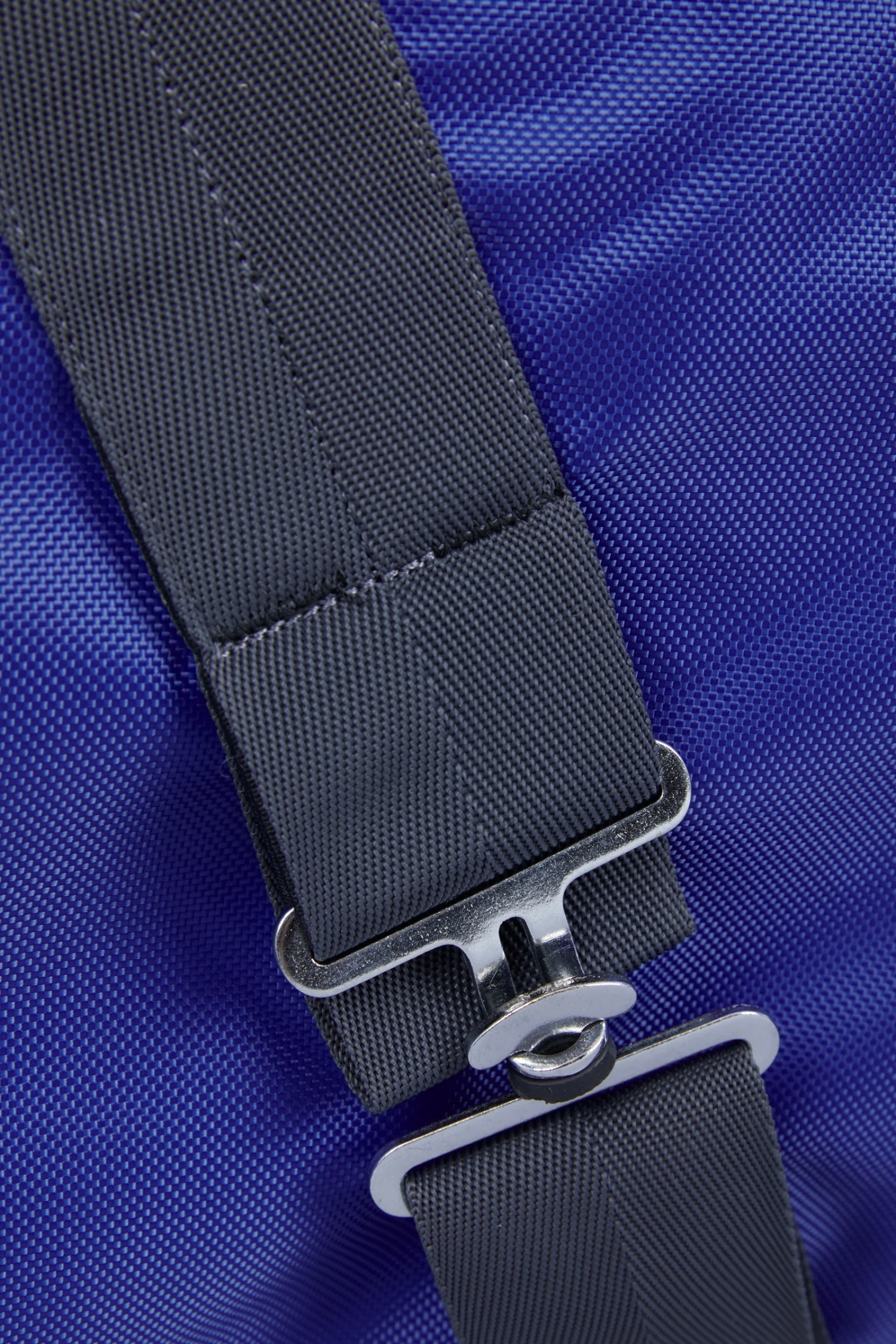 Horze 840D Regendecke Mit Festem Halsteil, 300g 9 Horze 840D Regendecke Mit Festem Halsteil, 300g – Bild 7