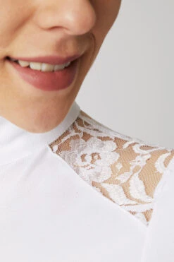 Horze Sianna Damen Turniershirt Mit Spitzenschultern Und Langen Ärmeln 36 Horze Sianna Damen Turniershirt Mit Spitzenschultern Und Langen Ärmeln -Cavallo Verkäufe 33560 wh 08