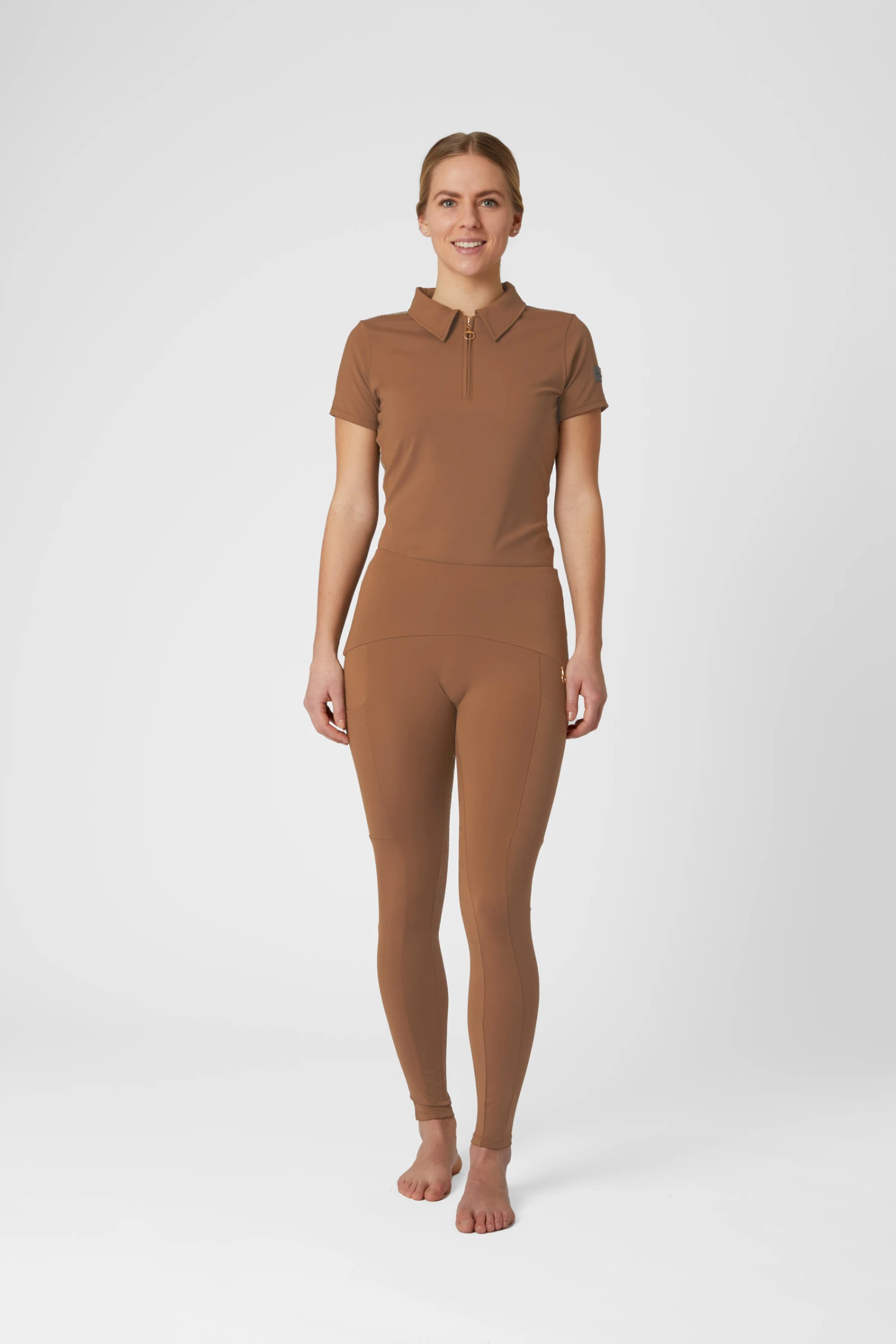 Horze Sagira Damen Trainingshirt Mit Goldener Rückseite 6 Horze Sagira Damen Trainingshirt Mit Goldener Rückseite – Bild 4