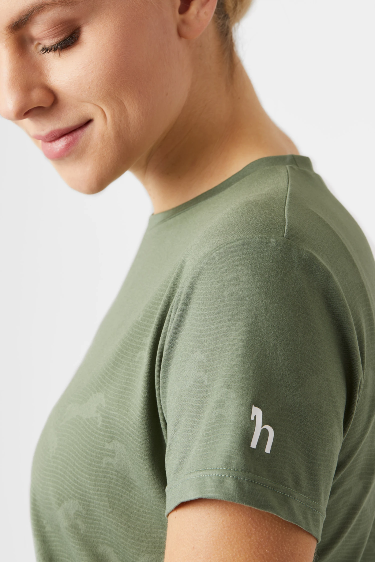 Horze Nina Damen Funktionsshirt Mit Pferdeprint 8 Horze Nina Damen Funktionsshirt Mit Pferdeprint – Bild 6