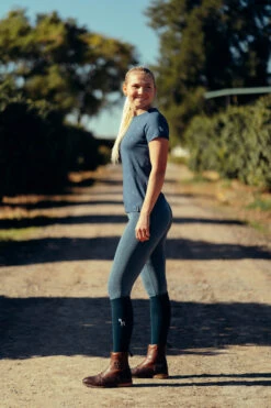 Horze Nina Damen Funktionsshirt Mit Pferdeprint 37 Horze Nina Damen Funktionsshirt Mit Pferdeprint -Cavallo Verkäufe 33575 RPB 8