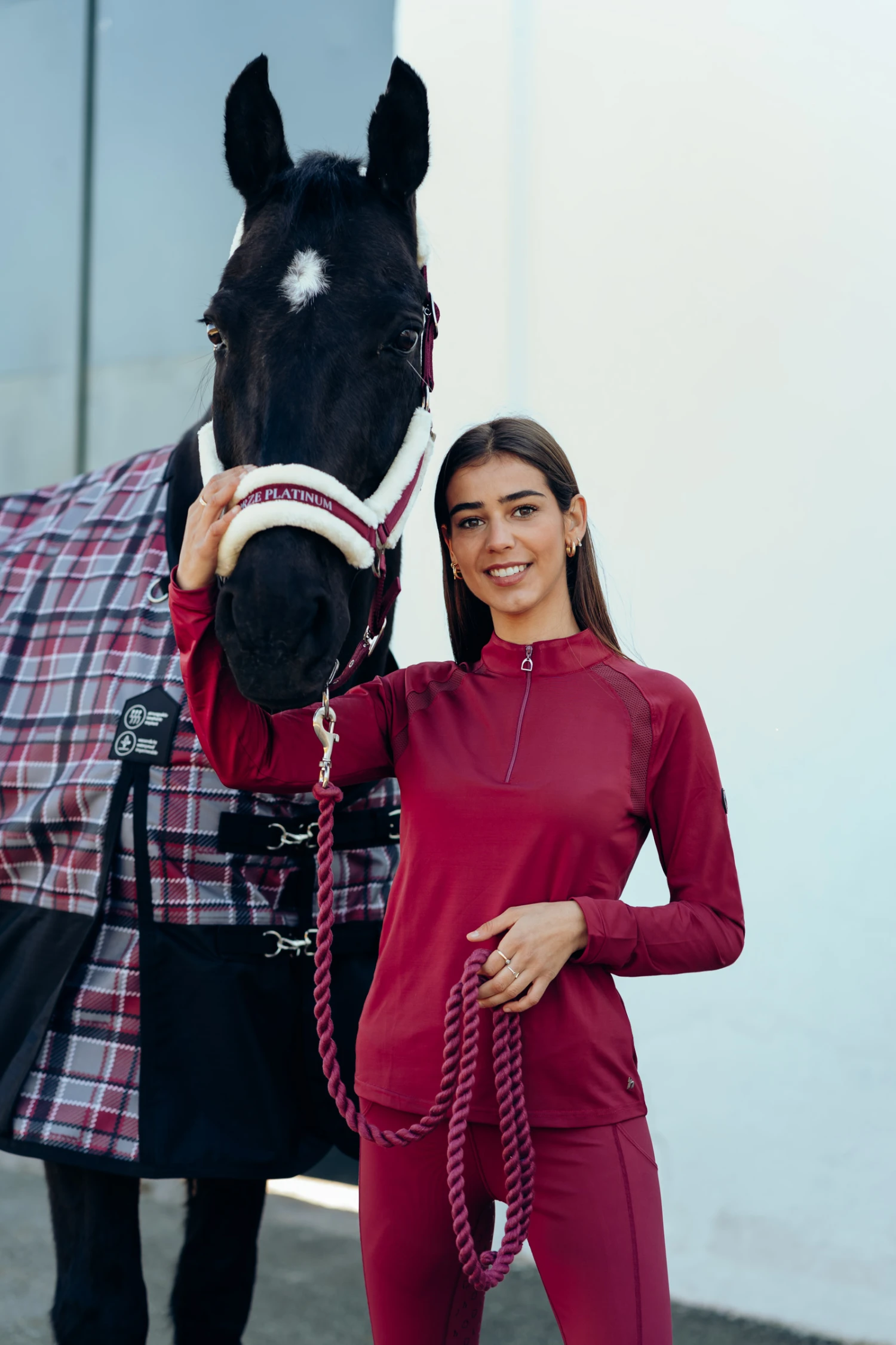 Horze Mia Damen Trainingsshirt Mit Langen Ärmeln Und Mesh-Einsätzen 10 Horze Mia Damen Trainingsshirt Mit Langen Ärmeln Und Mesh-Einsätzen – Bild 8