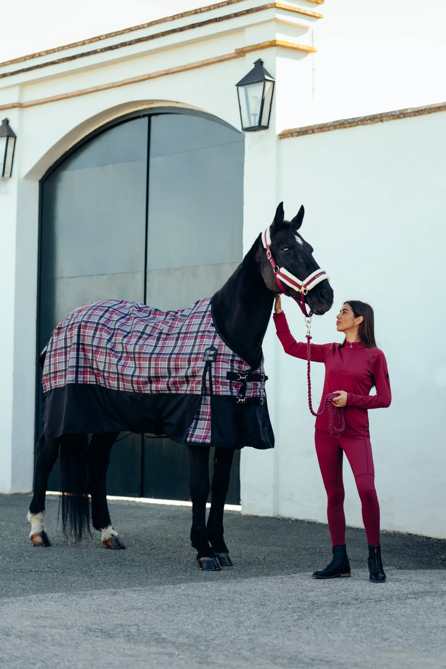 Horze Mia Damen Trainingsshirt Mit Langen Ärmeln Und Mesh-Einsätzen 11 Horze Mia Damen Trainingsshirt Mit Langen Ärmeln Und Mesh-Einsätzen – Bild 9