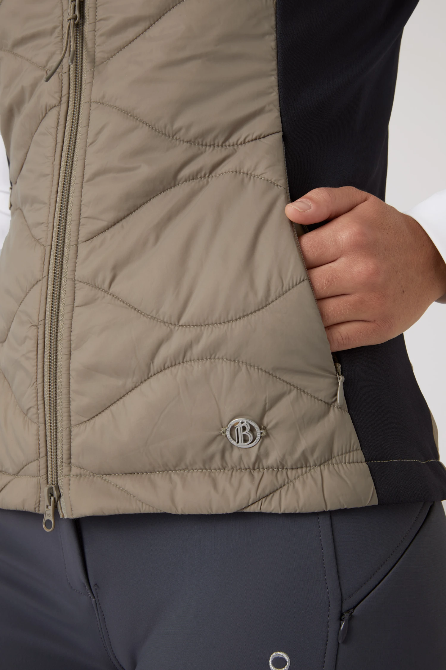 B Vertigo Belle Damen Hybrid Reitweste 14 B Vertigo Belle Damen Hybrid Reitweste – Bild 12