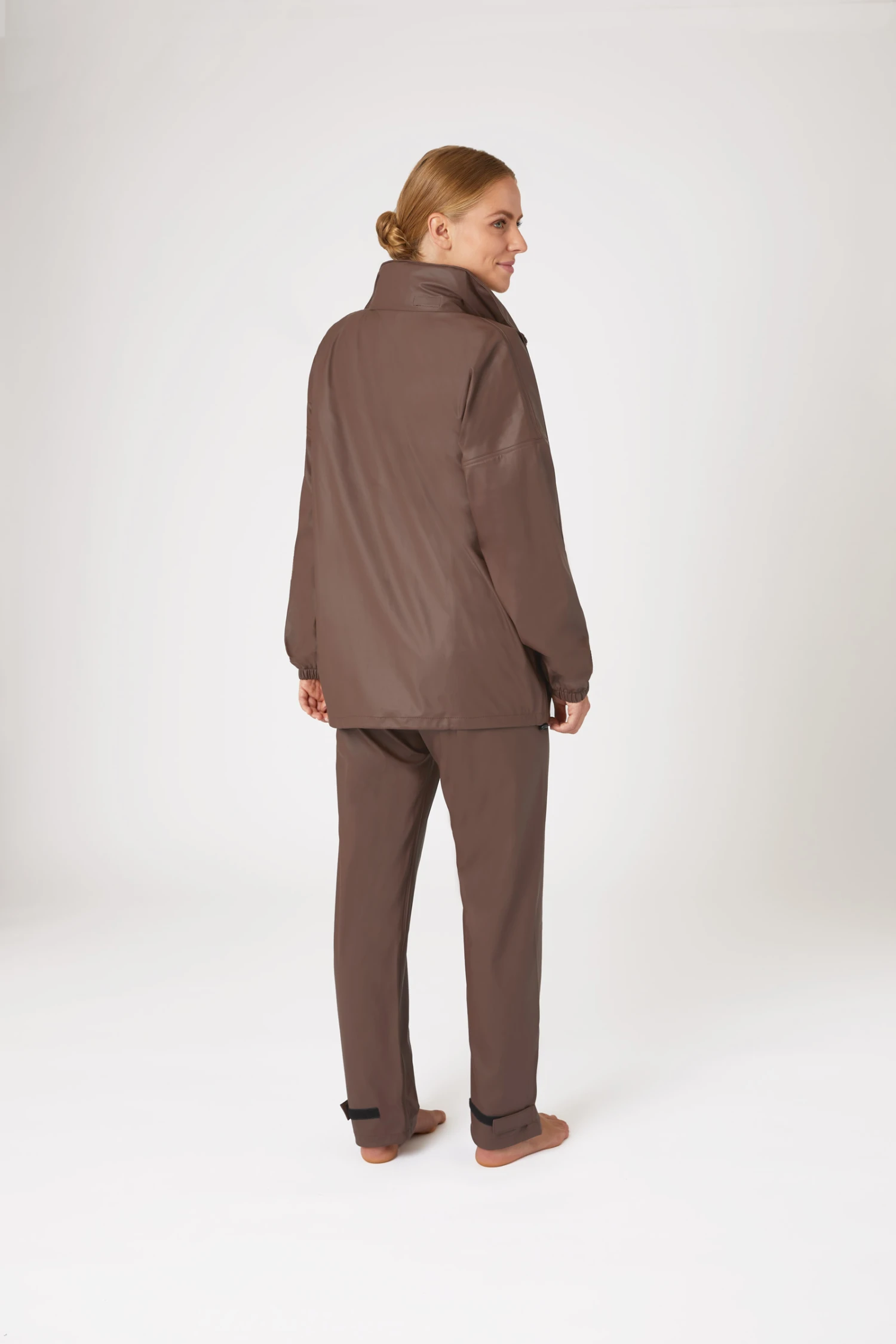 Horze Rory Damen Regenjacke & -hosen Set 16 Horze Rory Damen Regenjacke & -hosen Set – Bild 14