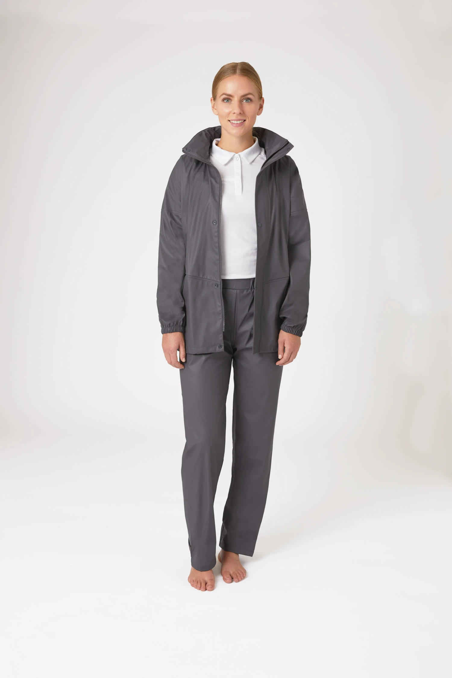 Horze Rory Damen Regenjacke & -hosen Set 6 Horze Rory Damen Regenjacke & -hosen Set – Bild 4