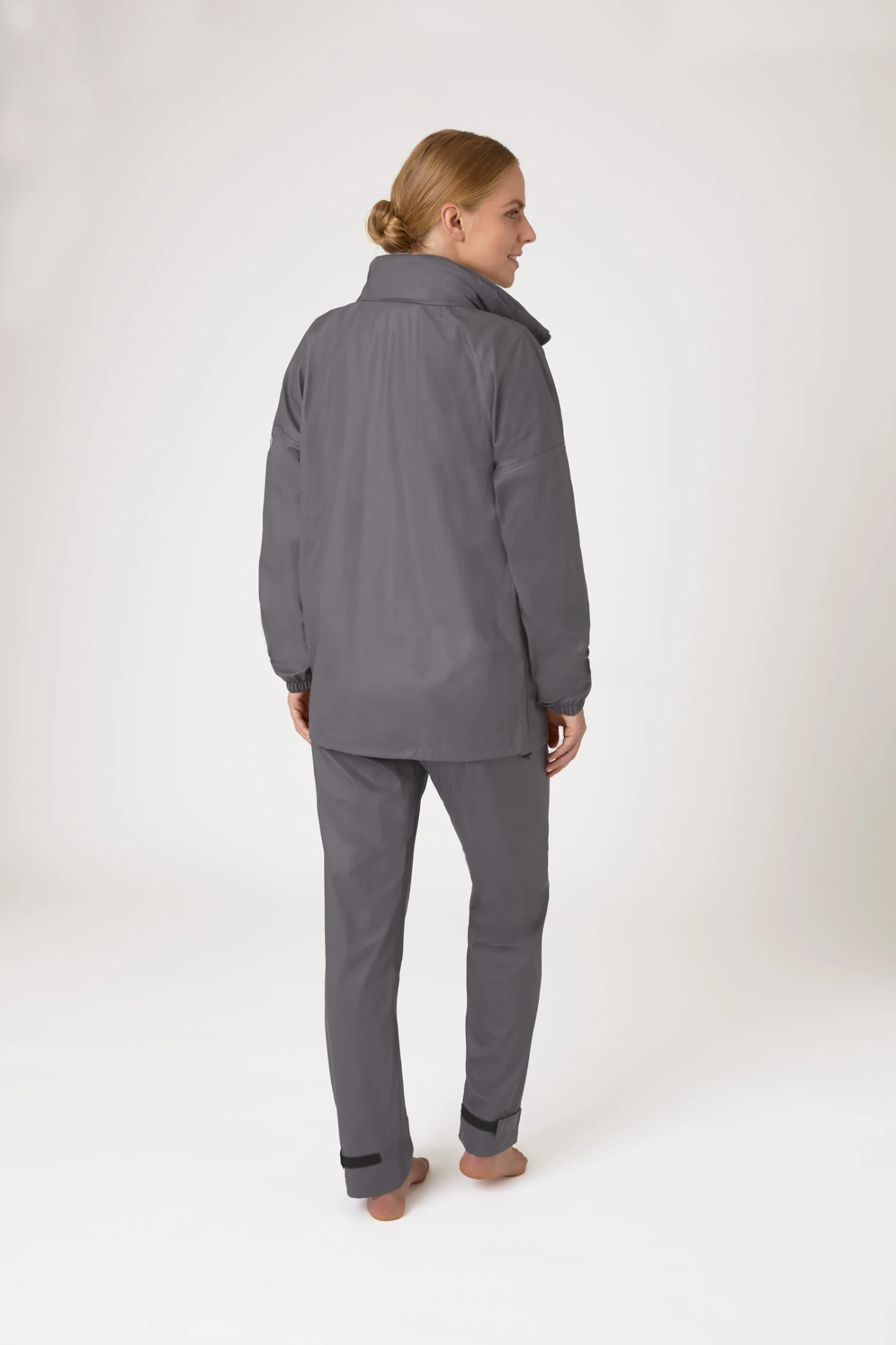 Horze Rory Damen Regenjacke & -hosen Set 7 Horze Rory Damen Regenjacke & -hosen Set – Bild 5