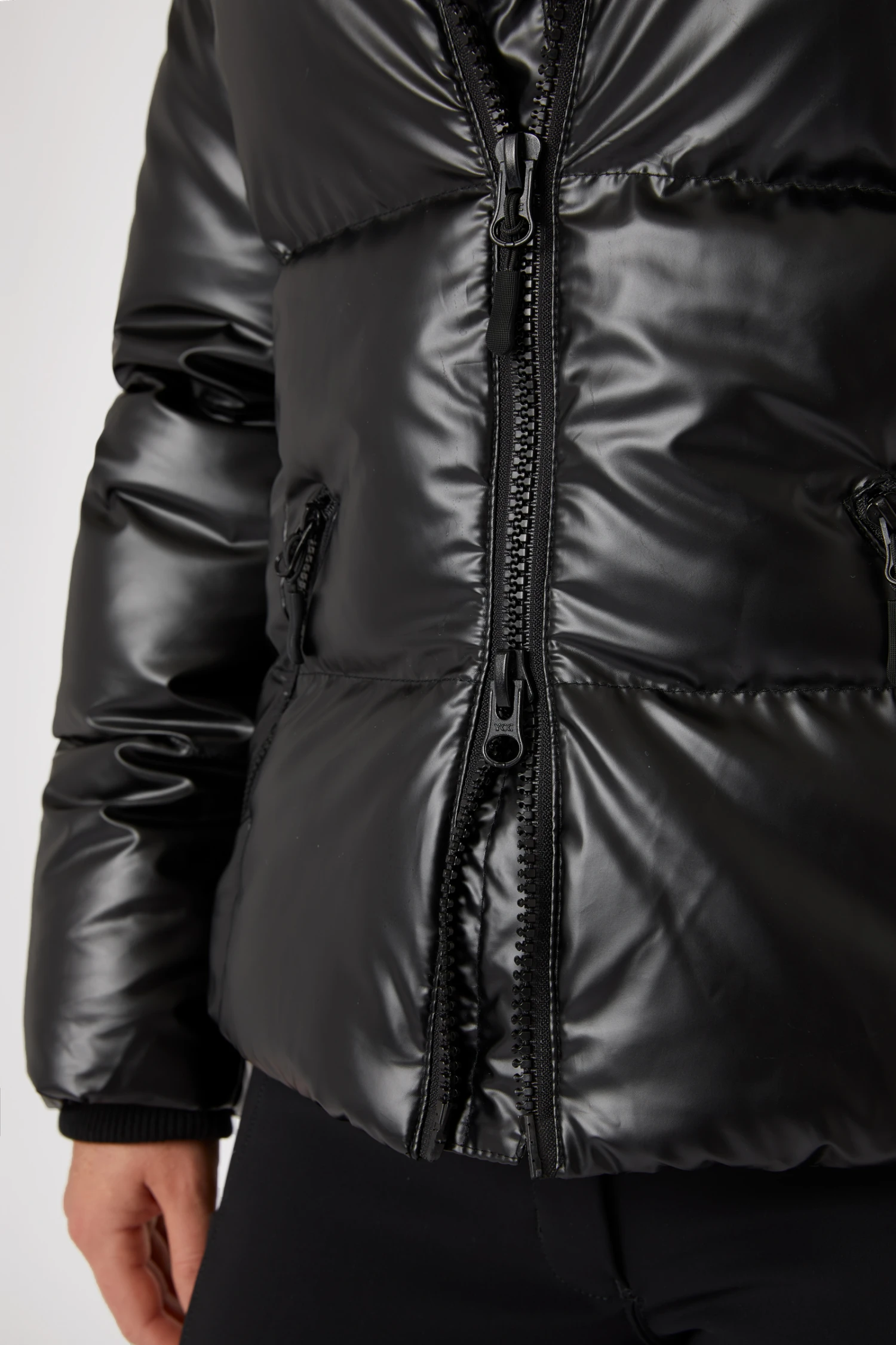 Horze Rianna Glänzende, Gefütterte Damen Reitjacke 7 Horze Rianna Glänzende, Gefütterte Damen Reitjacke – Bild 5