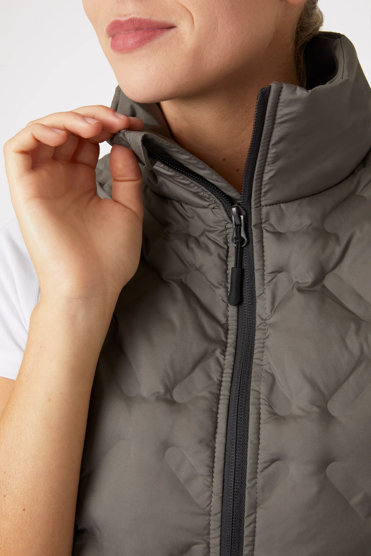 Horze Shelly Gefütterte Damen Reitweste 14 Horze Shelly Gefütterte Damen Reitweste – Bild 12