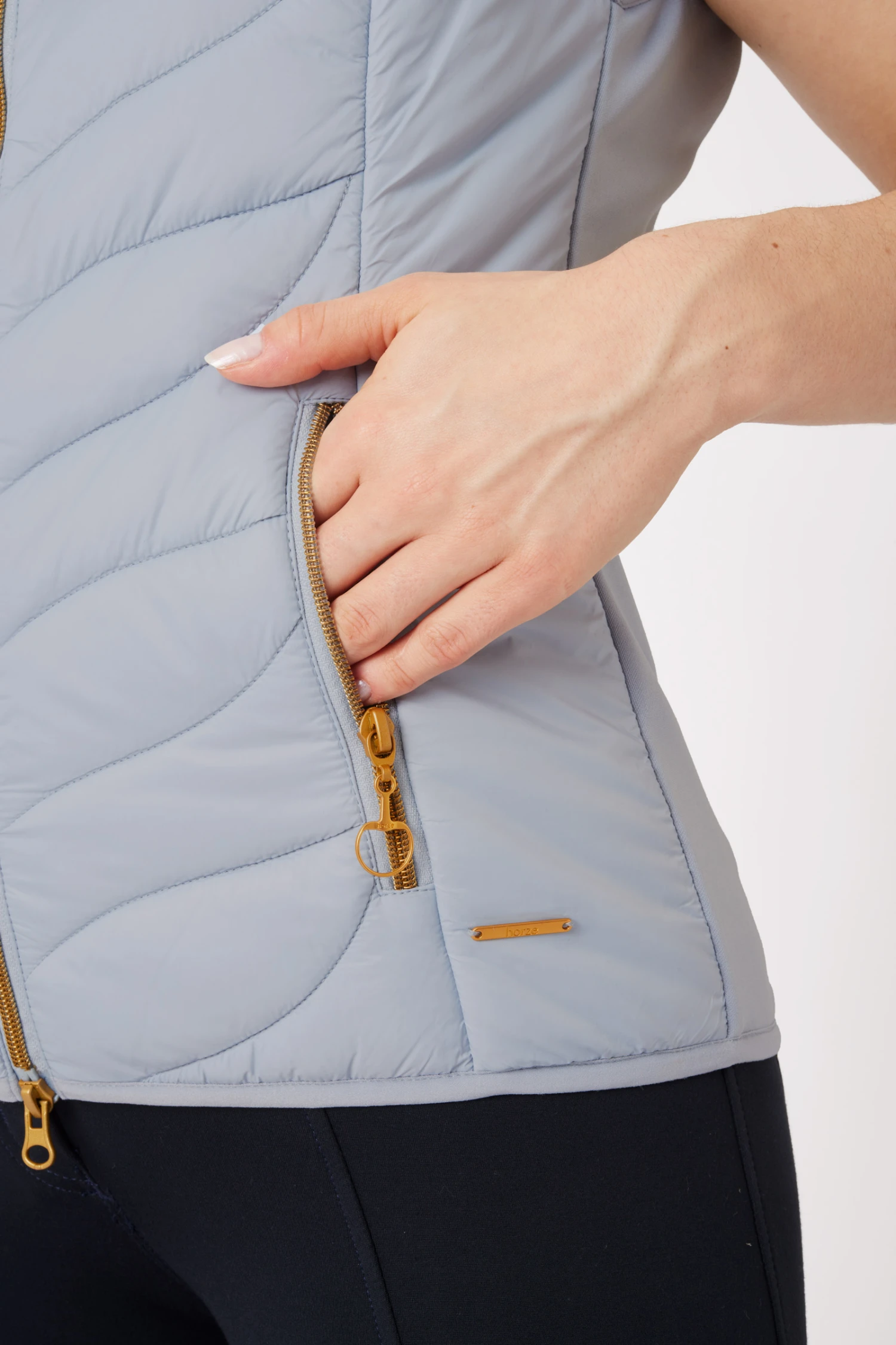 Horze Shannon Leichte Wattierte Damen Reitweste 15 Horze Shannon Leichte Wattierte Damen Reitweste – Bild 13