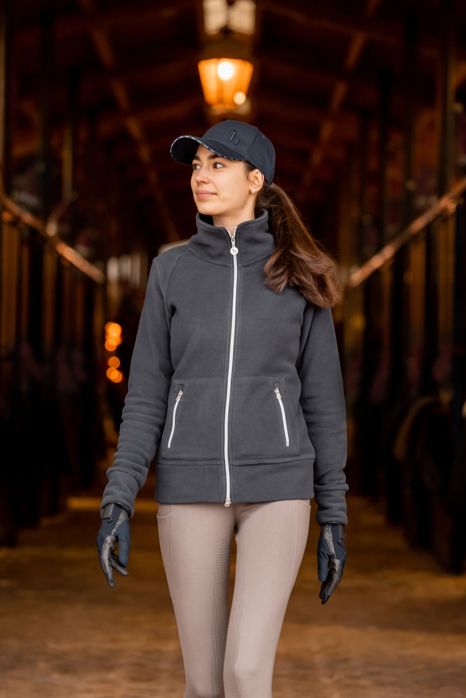 Horze Ellie Damen Fleece Reitjacke 19 Horze Ellie Damen Fleece Reitjacke – Bild 17