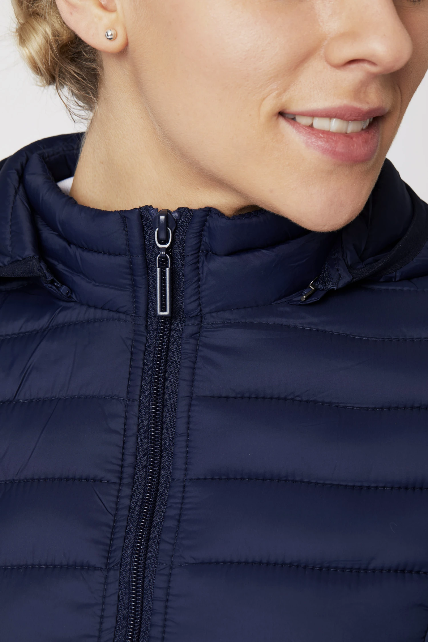 Horze Leicht Gefütterte Damen Reitjacke Mit Kapuze 16 Horze Leicht Gefütterte Damen Reitjacke Mit Kapuze – Bild 14