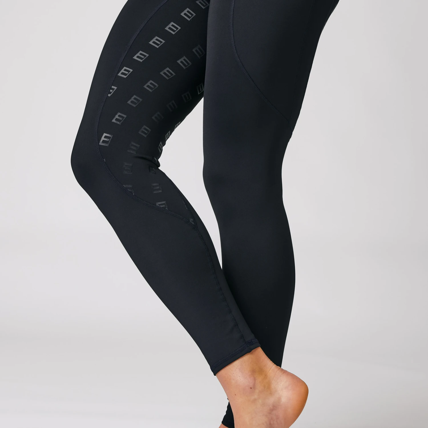 Reitleggings Mit Vollbesatz Für Damen Aus Silikon Mit Hohem Bund 13 Reitleggings Mit Vollbesatz Für Damen Aus Silikon Mit Hohem Bund – Bild 11